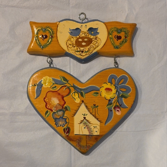 J.D.I. Inc. Other - J.D.I. Inc. Handpainted Handmade Heart-Shaped Wall Door Hanging Famhouse Cottage